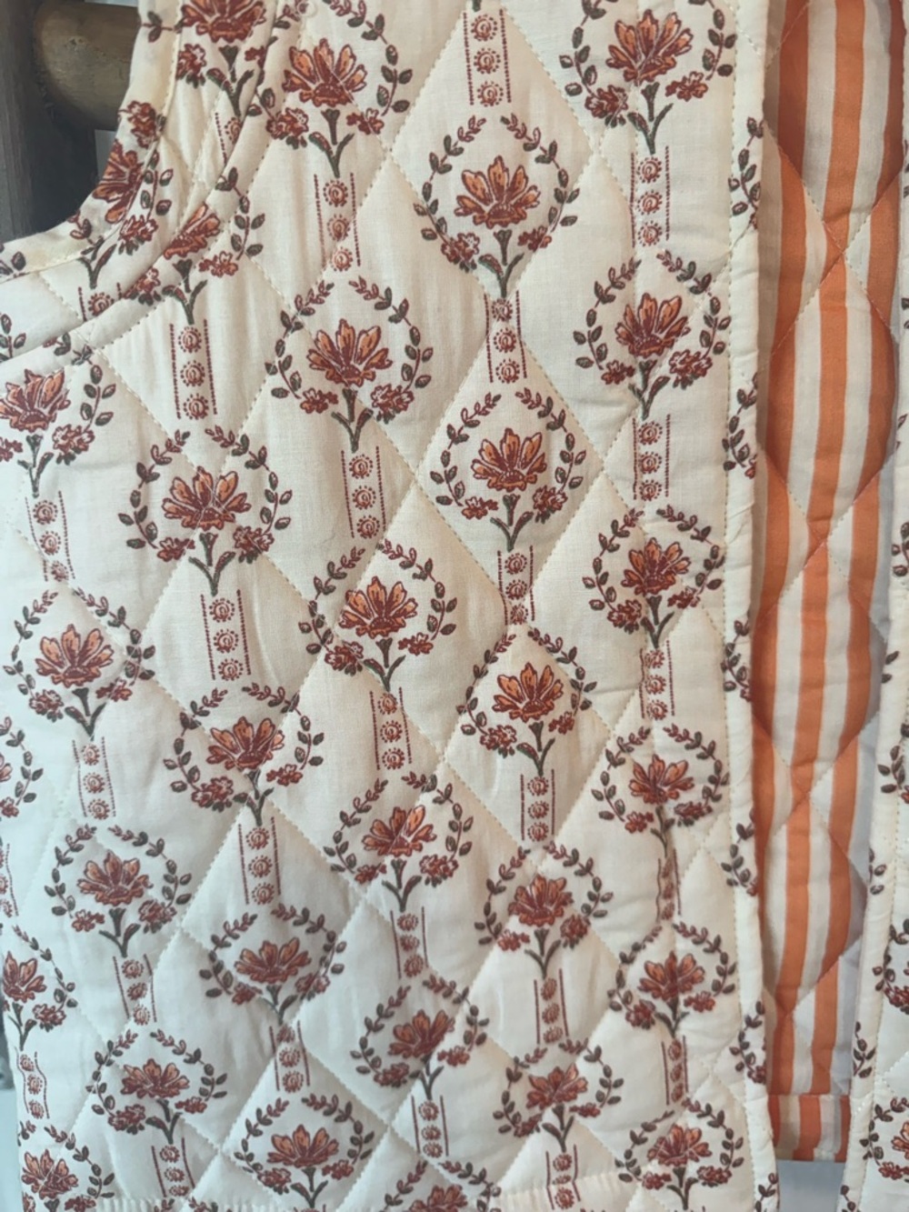 Japna Quilted Vest - Picture 2 of 4